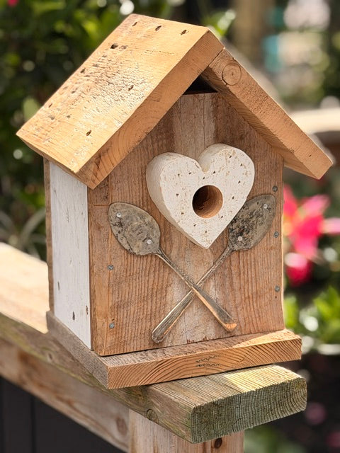 Jean Long Birdhouse white heart over 1 1/4" portal