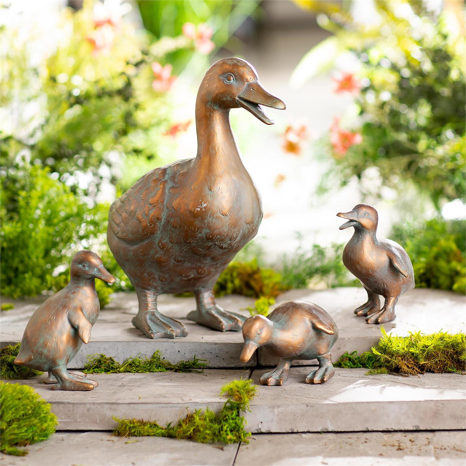 イエローオレンジアクアマと白い鳥の置物 NO25-2361 Sculptures & Ornaments – The Birdhouse Nature Store