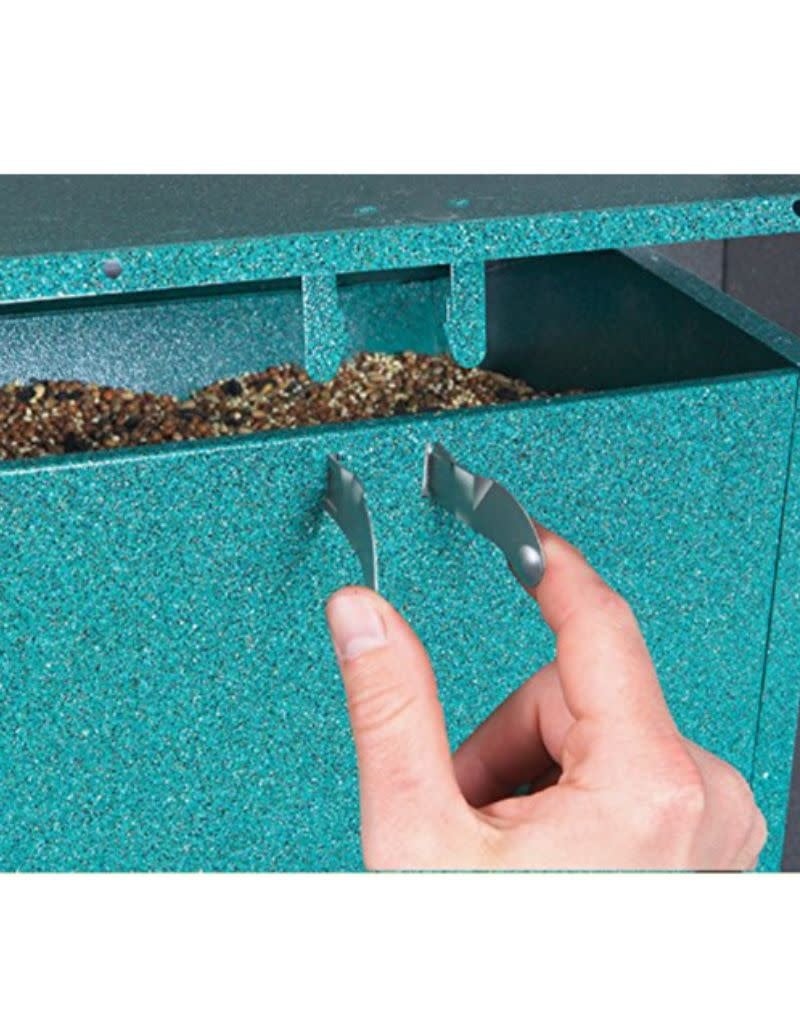 Green Absolute Squirrelproof Fdr with 60” pole kit and hanger