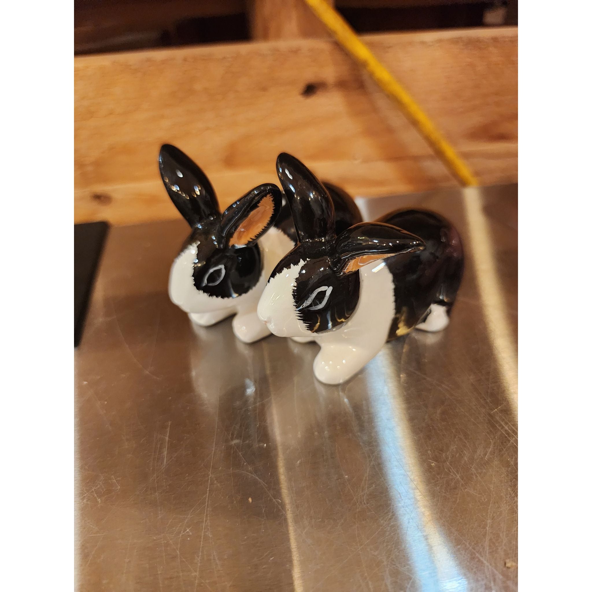 Dutch Rabbit S/P-Blk/Wht-3.5"L