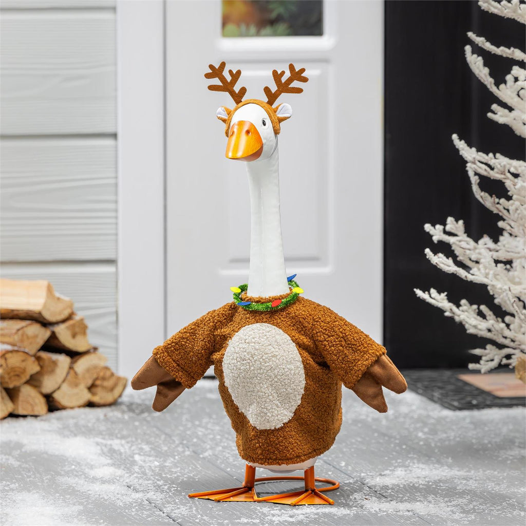 Giddy the Goose Outfits