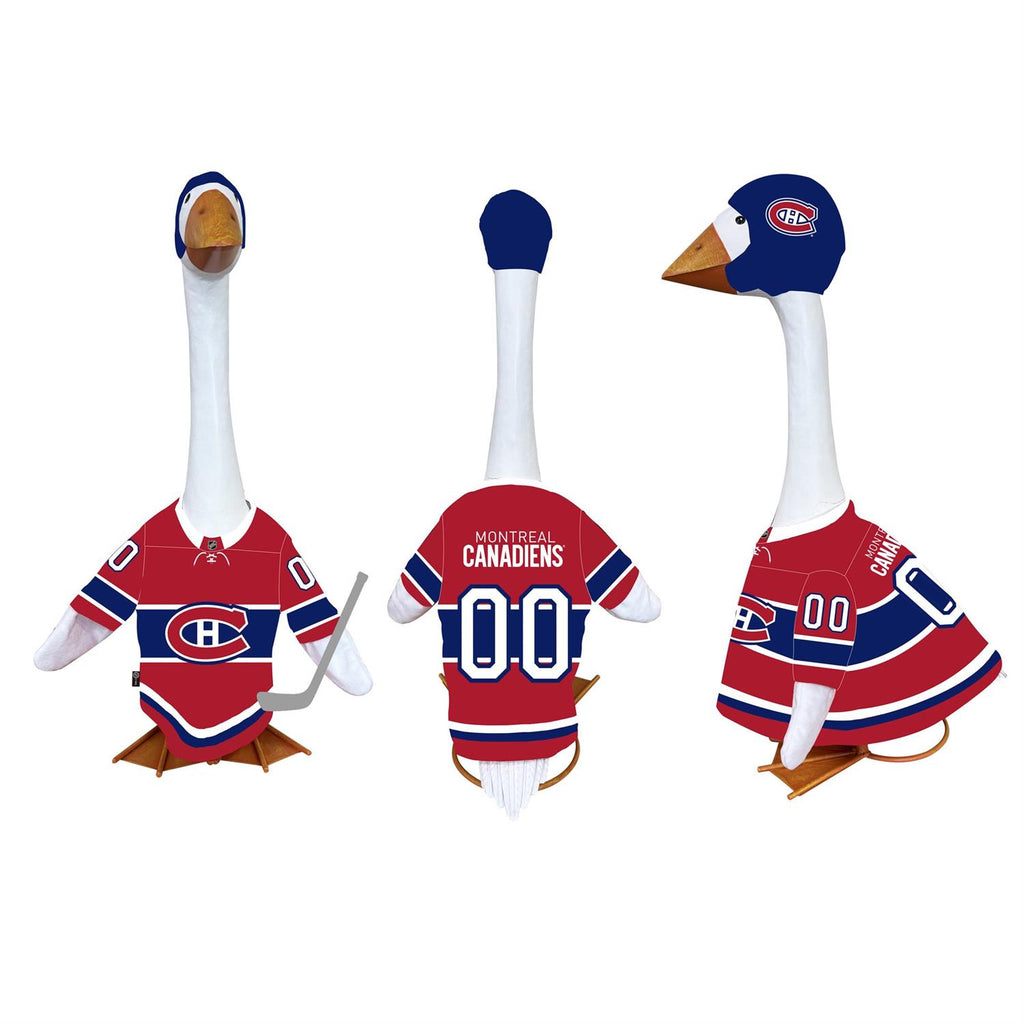 Giddy the Goose Outfits