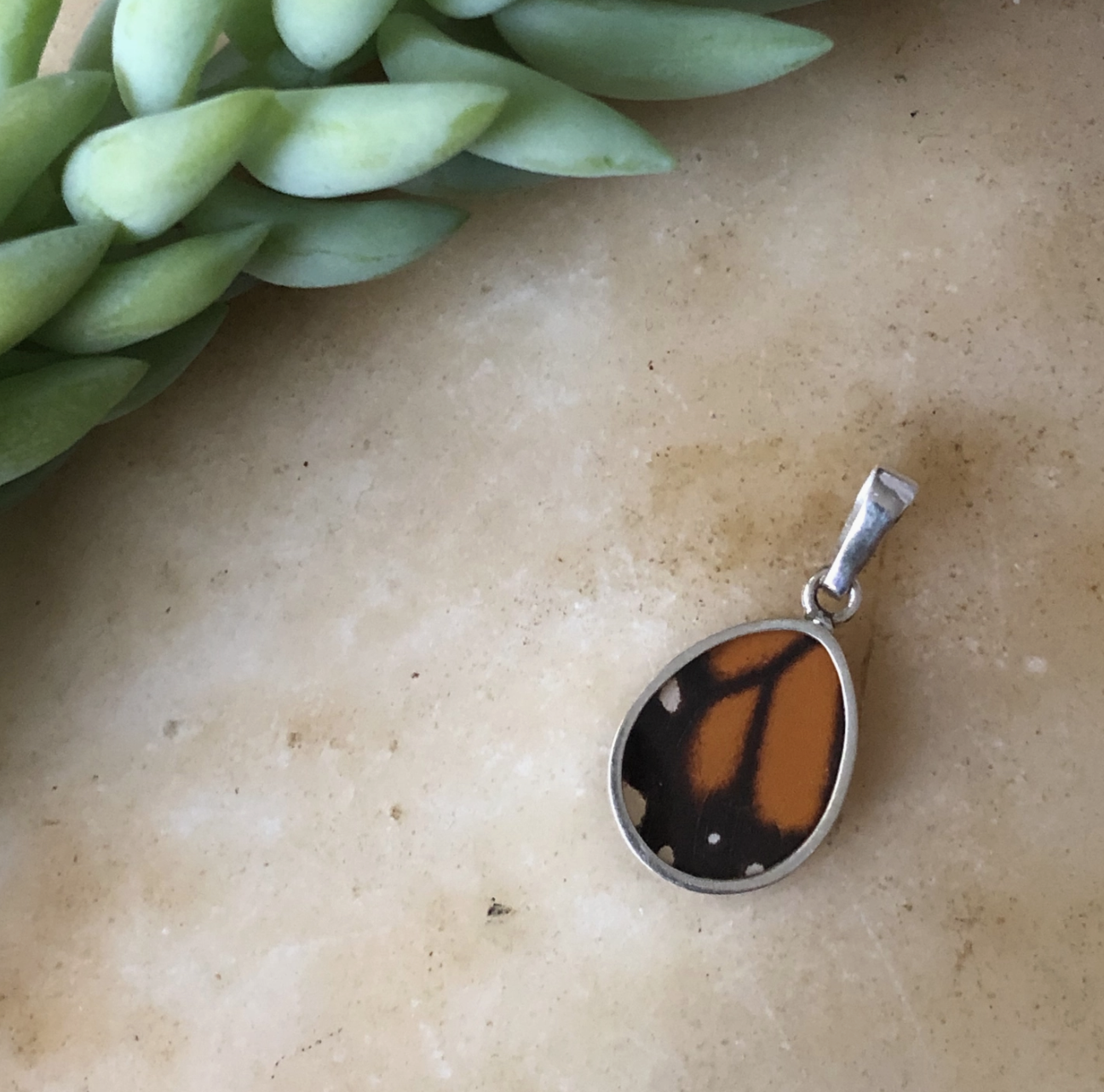 Mariposa Butterfly Pendants - no chain*
