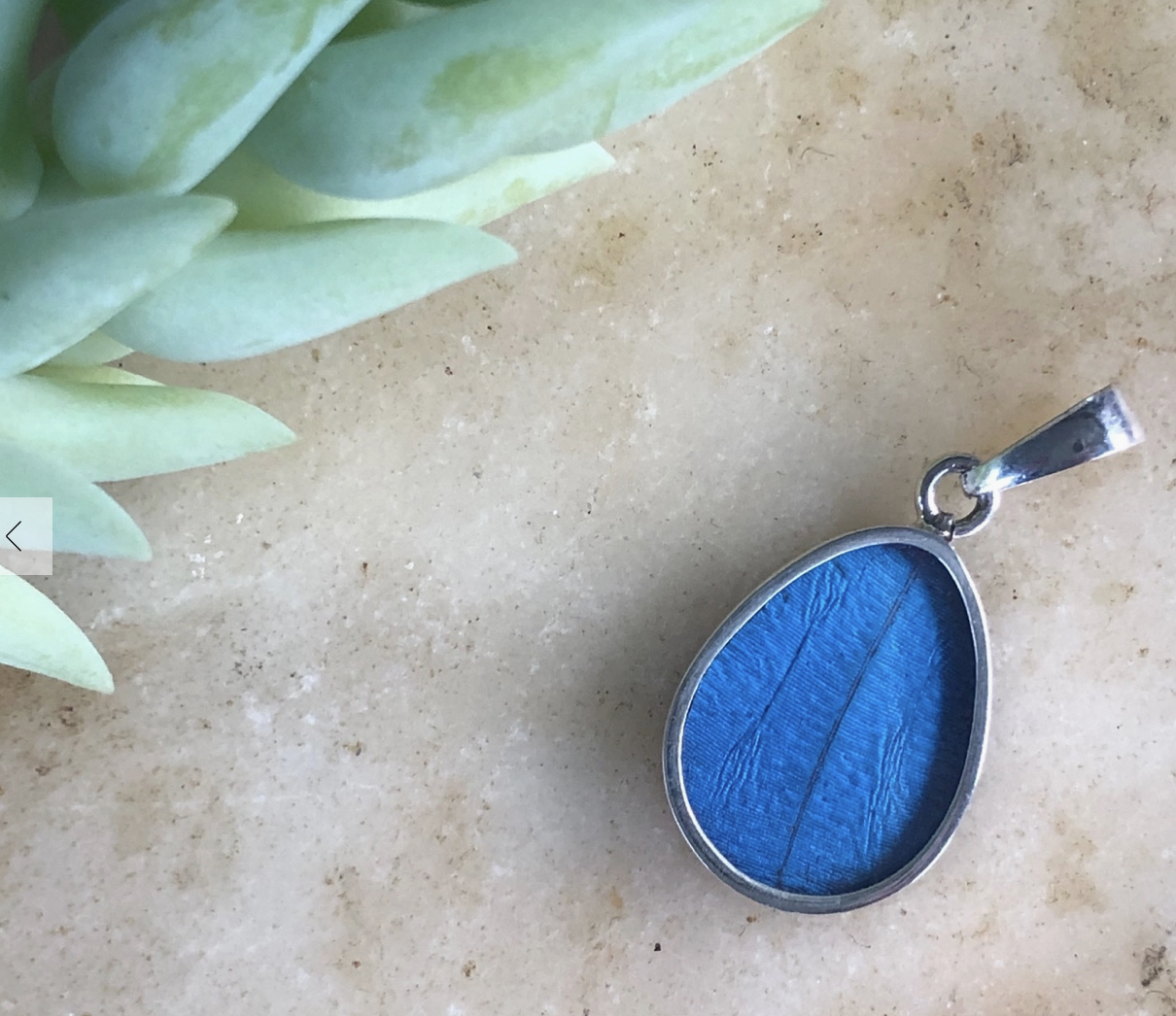 Mariposa Butterfly Pendants - no chain*