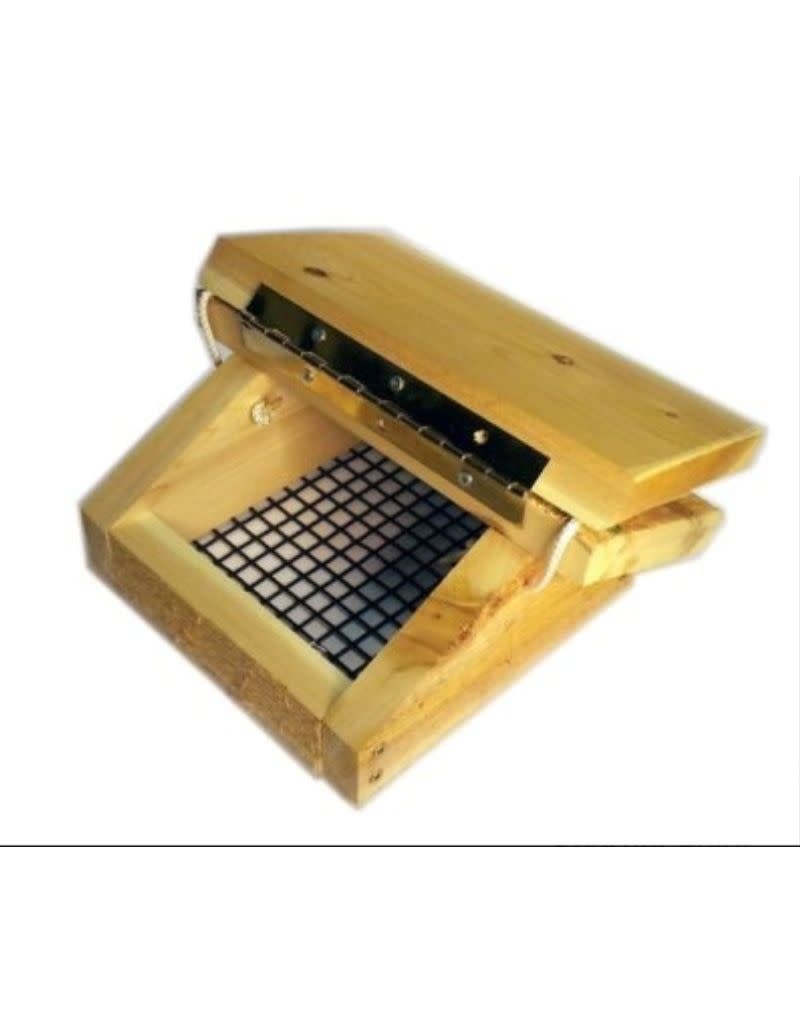 Upside Down Suet - Wood. Made in Canada